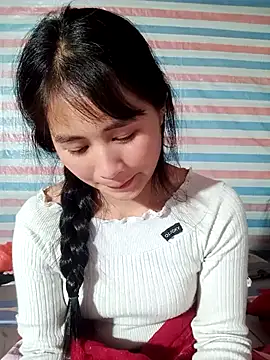 Snapshot of Him_MountainGirl chatting on 02-11-26, 02:33 Him MountainGirl online show from 02-11-26, 02:33