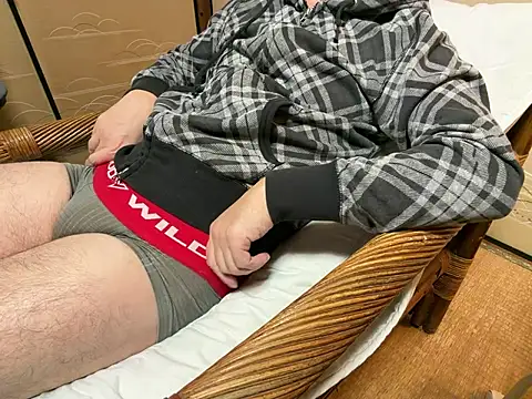 Hirokazu 12 online show from 01-09-26, 10:40