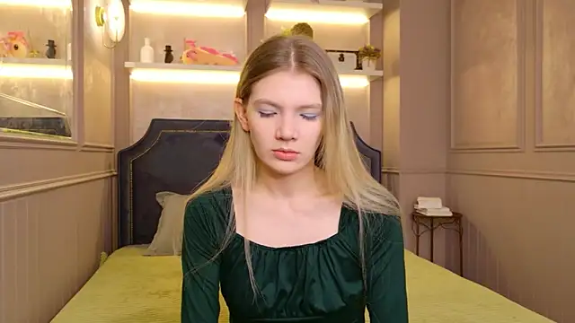 Vivien Hans online show from 02-12-26, 08:37