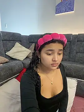 ladulcemary  online show from 01-06-26, 02:10