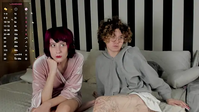 Snapshot of YaniraHalliburton chatting on 12-17-25, 06:14 YaniraHalliburton online show from 12-17-25, 06:14