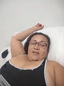 Nini Love  online show from 02-27-26, 04:12