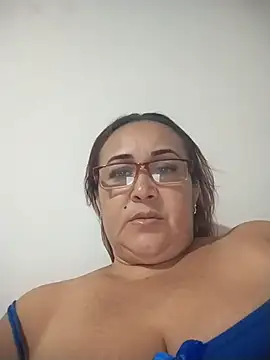 Nini Love  online show from 04-04-26, 05:06