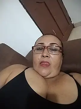 Nini Love  online show from 04-10-26, 03:34