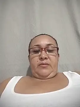 Nini Love  online show from 04-16-26, 05:30