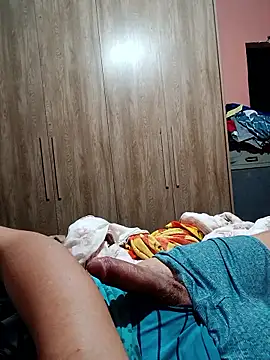 Snapshot of AVALIAminhaPika chatting on 02-25-26, 01:37 AVALIAminhaPika online show from 02-25-26, 01:37