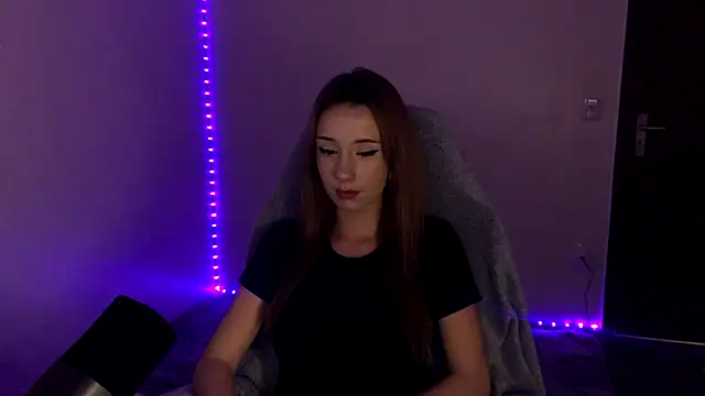 ellienymph online show from 01-06-26, 03:43