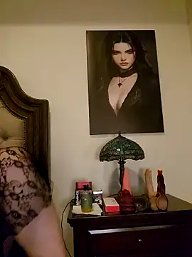 BustyVampyre online show from 12-17-25, 11:55