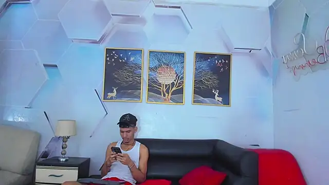 Alex jeins at online show from 02-28-26, 02:51