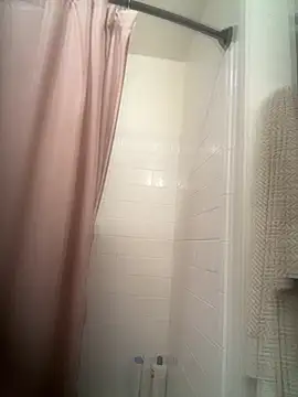 GiggleCatalyst online show from 12-15-25, 07:23