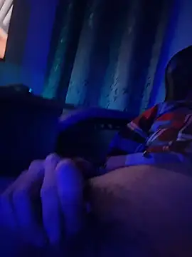 wolfand01 online show from 12-21-25, 05:58