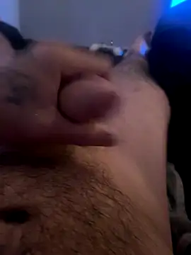 Snapshot of Yorkieboiiiiiii chatting on 12-14-25, 05:07 Yorkieboiiiiiii online show from 12-14-25, 05:07