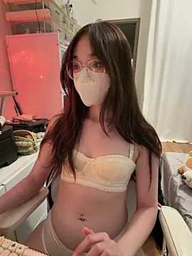 Snapshot of mimichannn99 chatting on 02-20-26, 08:09 mimichannn99 online show from 02-20-26, 08:09