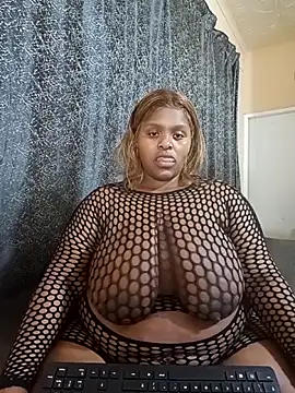 ChoklitBerryXX online show from 01-19-26, 12:03