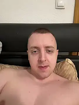 BezzBoiixh online show from 02-13-25, 05:44