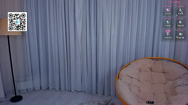 Snapshot of LenaKurpiel chatting on 12-16-25, 04:34 LenaKurpiel online show from 12-16-25, 04:34