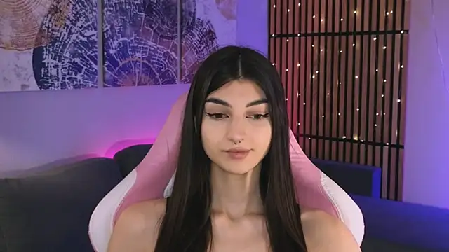 Snapshot of LilyShine_ chatting on 02-20-26, 02:39 LilyShine online show from 02-20-26, 02:39