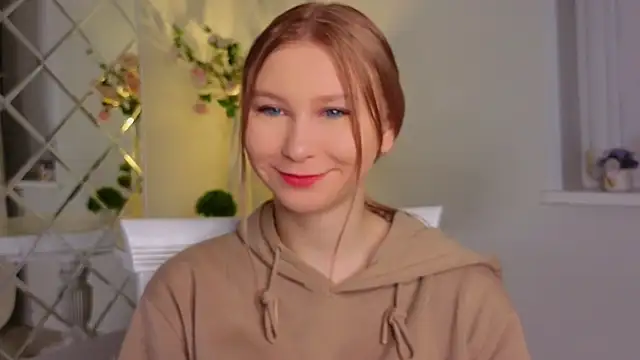 Snapshot of CorrieHighfield chatting on 12-16-25, 12:59 CorrieHighfield online show from 12-16-25, 12:59