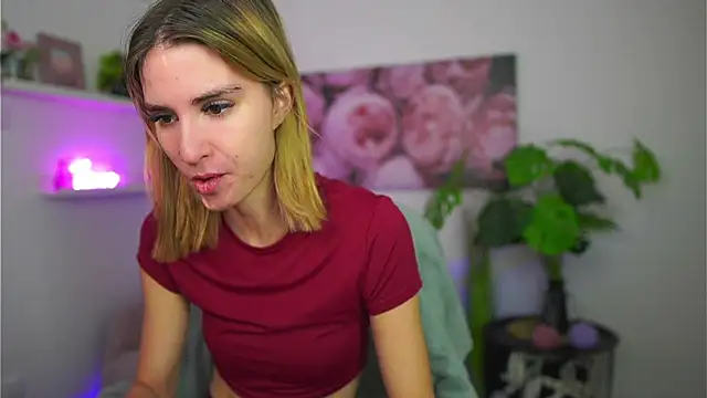  Bella Young online show from 12-15-25, 02:10