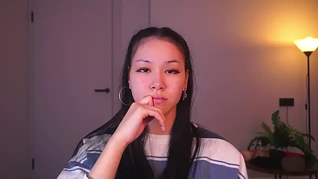 DonaPelligrino online show from 12-14-25, 05:57