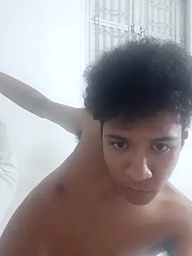 gay19anosvirgem online show from 12-21-25, 12:29