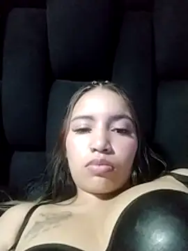 liliymike19 online show from 02-18-26, 01:56