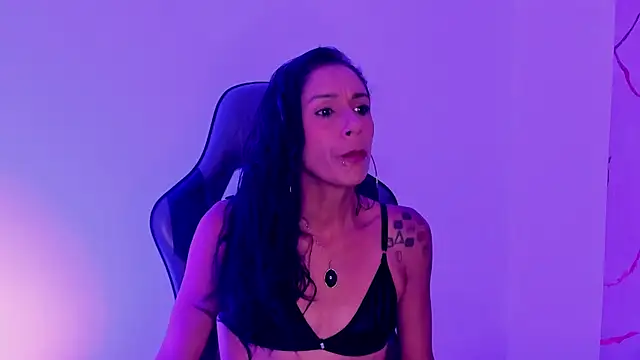 Snapshot of Maya_Storm_ chatting on 01-17-26, 07:28 Maya Storm online show from 01-17-26, 07:28