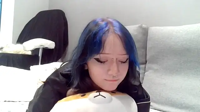 Snapshot of Shine_Luna chatting on 03-16-26, 04:11 Shine Luna online show from 03-16-26, 04:11