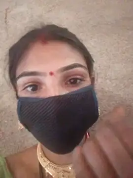 Laxmi9090 online show from 12-18-25, 09:26