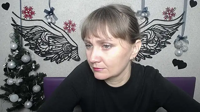 KellyClar online show from 12-16-25, 06:07