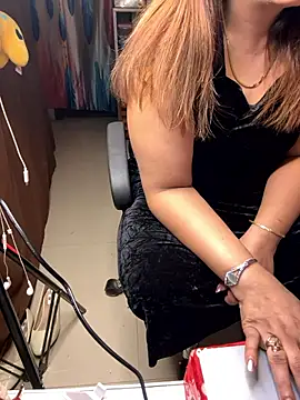 Snapshot of butterflyslay chatting on 01-08-26, 05:10 butterflyslay online show from 01-08-26, 05:10