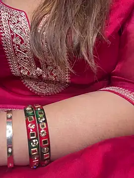 Snapshot of butterflyslay chatting on 02-02-26, 03:49 butterflyslay online show from 02-02-26, 03:49