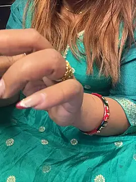 Snapshot of butterflyslay chatting on 02-07-26, 02:43 butterflyslay online show from 02-07-26, 02:43