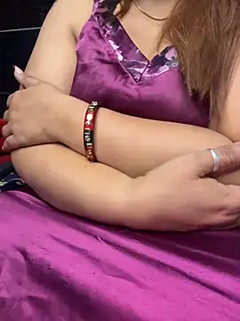 Snapshot of butterflyslay chatting on 02-08-26, 02:59 butterflyslay online show from 02-08-26, 02:59