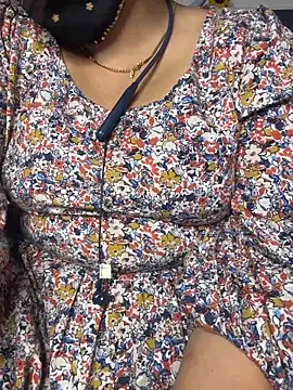 Snapshot of butterflyslay chatting on 02-19-26, 01:29 butterflyslay online show from 02-19-26, 01:29