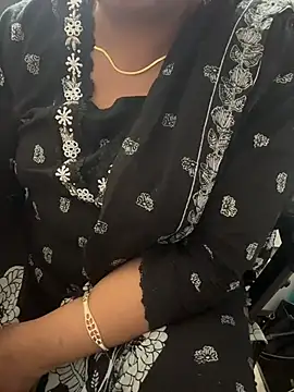 Snapshot of butterflyslay chatting on 03-10-26, 11:26 butterflyslay online show from 03-10-26, 11:26