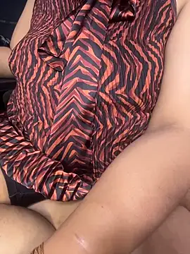 Snapshot of butterflyslay chatting on 03-19-26, 04:11 butterflyslay online show from 03-19-26, 04:11