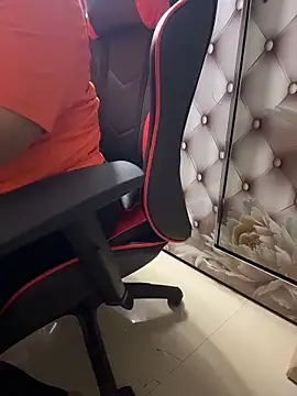 Snapshot of butterflyslay chatting on 03-24-26, 02:11 butterflyslay online show from 03-24-26, 02:11