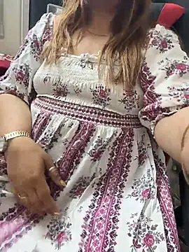 Snapshot of butterflyslay chatting on 03-29-26, 07:41 butterflyslay online show from 03-29-26, 07:41