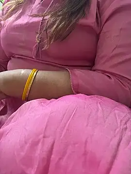 Snapshot of butterflyslay chatting on 04-01-26, 05:30 butterflyslay online show from 04-01-26, 05:30