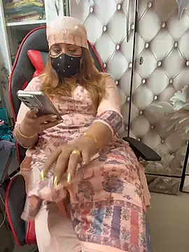 Snapshot of butterflyslay chatting on 04-11-26, 09:02 butterflyslay online show from 04-11-26, 09:02