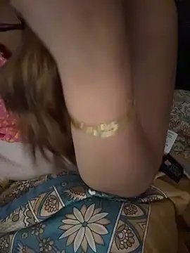 Snapshot of butterflyslay chatting on 04-12-26, 01:10 butterflyslay online show from 04-12-26, 01:10