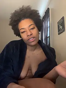 Snapshot of Bellaquitaa_lee chatting on 03-02-26, 03:41 Bellaquitaa lee online show from 03-02-26, 03:41