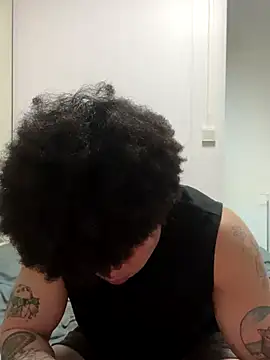 Snapshot of cutestpenis chatting on 12-15-25, 04:00 cutestpenis online show from 12-15-25, 04:00