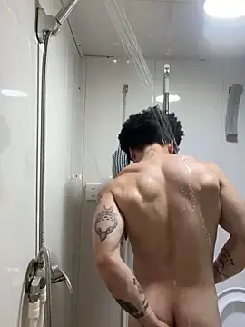 Snapshot of cutestpenis chatting on 12-17-25, 06:03 cutestpenis online show from 12-17-25, 06:03