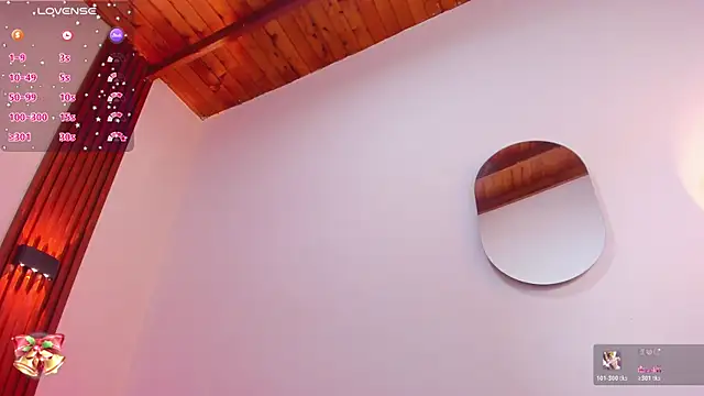 Snapshot of VivianOwen9 chatting on 01-05-26, 05:27 VivianOwen9 online show from 01-05-26, 05:27