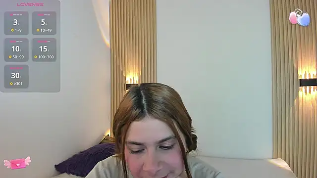 Snapshot of VivianOwen9 chatting on 02-05-26, 10:53 VivianOwen9 online show from 02-05-26, 10:53