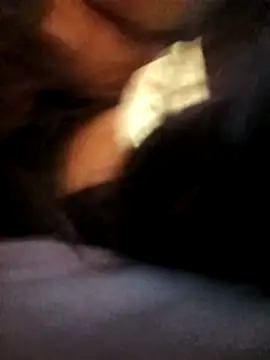 Snapshot of Lovely_priya1001 chatting on 12-18-25, 01:00 Lovely priya1001 online show from 12-18-25, 01:00