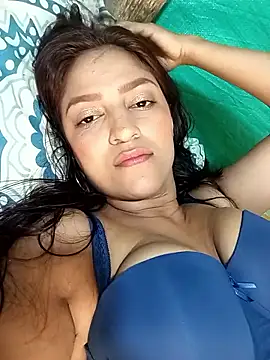 Natacha 31 online show from 01-17-26, 04:06