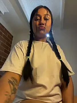 Nova hotXXX online show from 12-17-25, 01:22